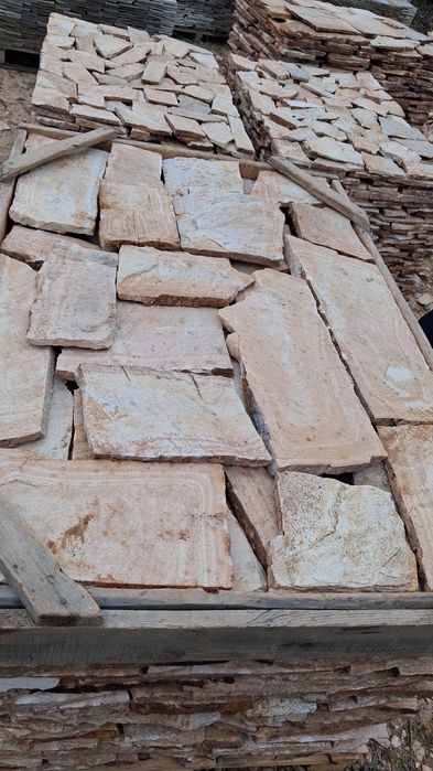 Piatra naturala si montez