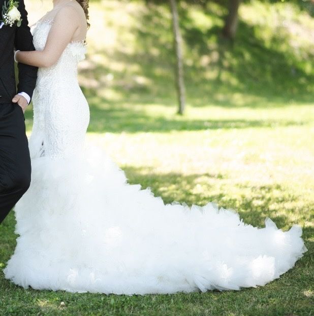 Vând rochie de mireasă