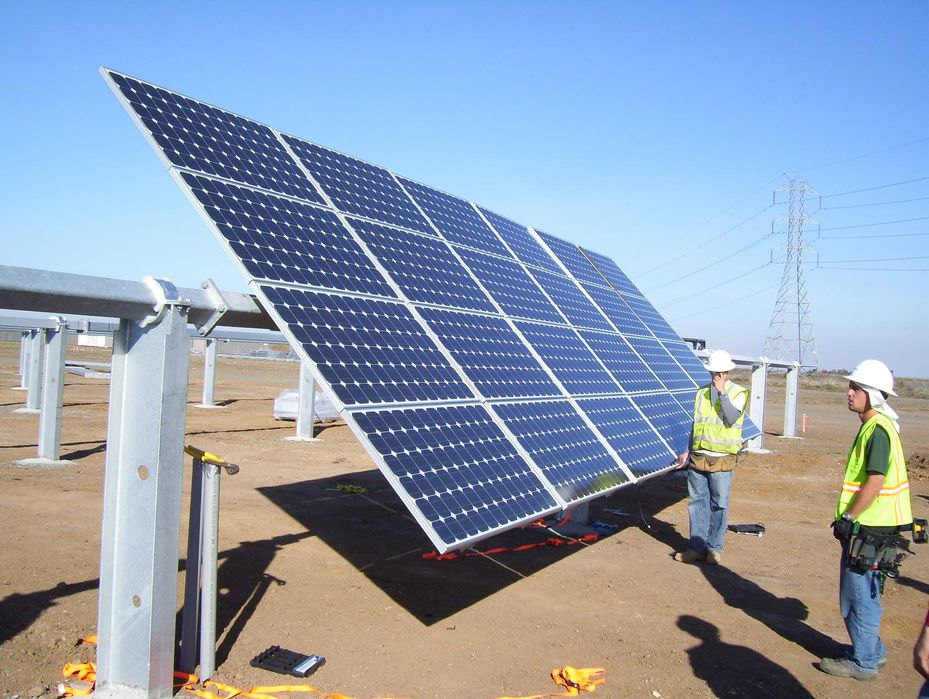 Quyosh panellari (Stansiya)