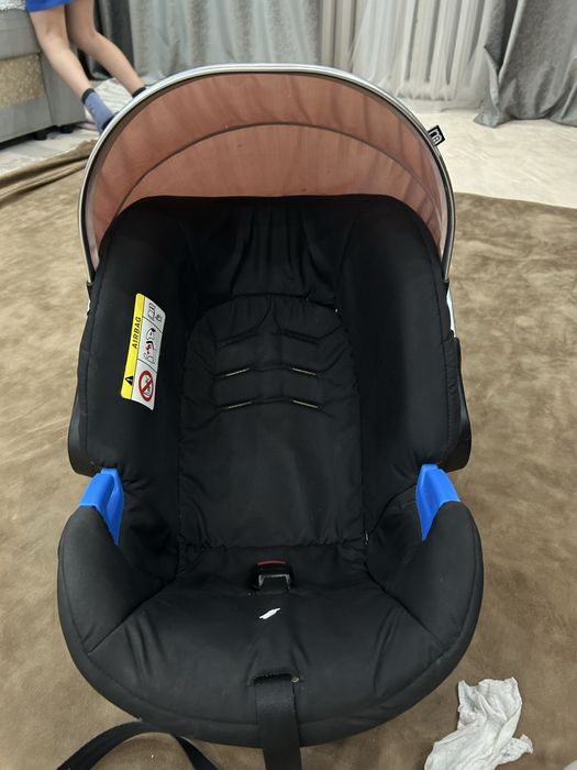 Продается б/у коляска есть небольшой торг.