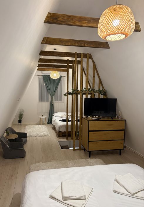 Cabana A-Frame cu jacuzzi & priveliști montane în Sibiel