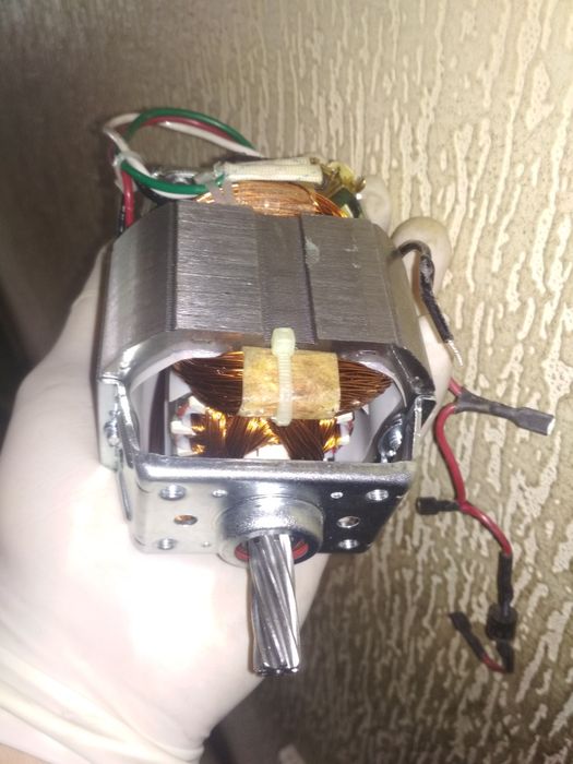 Запчасти от мясорубки и стиральных машин и тд