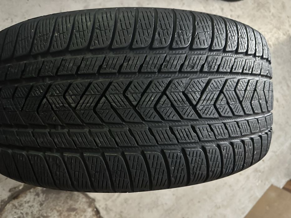 Pirelli scorpion 305 35 r21 275 40 r21 iarna