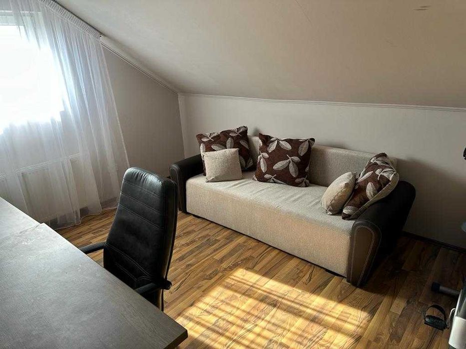 Inchiriere Apartament cu parcare Floresti 90 MP mobilat
