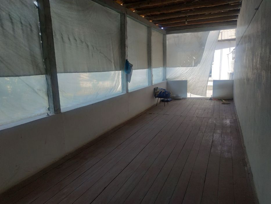 Уй сотилади (шахар марказидан)