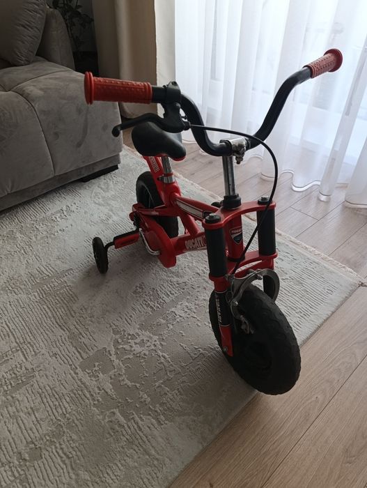 Bicicleta 3-5 ani