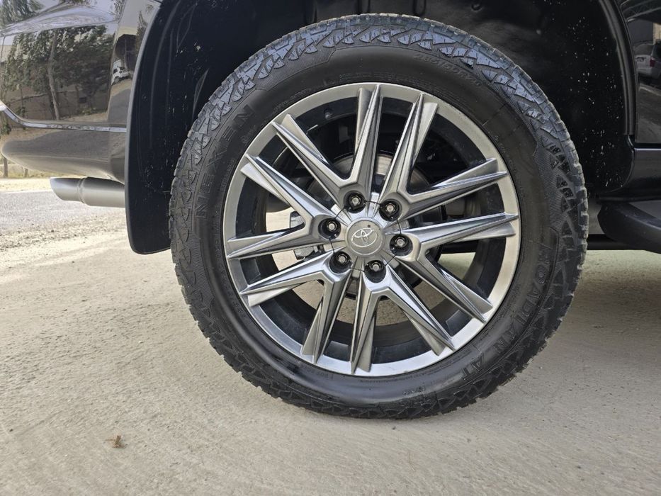 Комплект дисков баллонов на lexus, land crusier prado