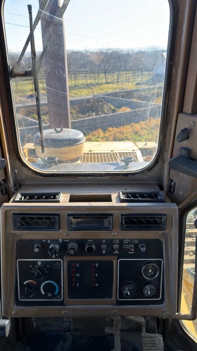 Buldozer Caterpillar