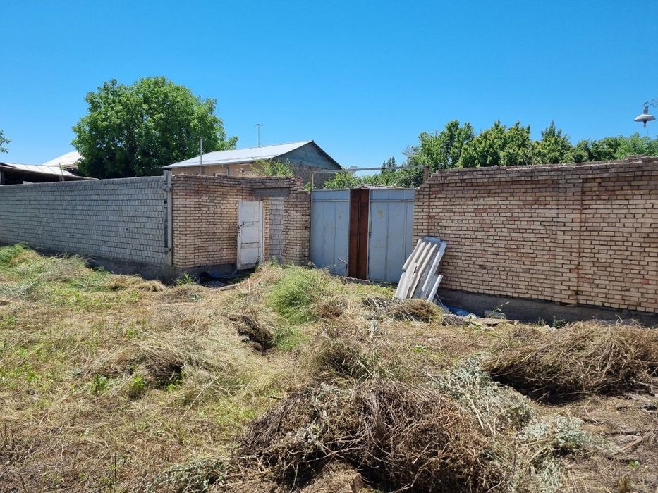 Qibray markazida 6 sotixli er sotiladi