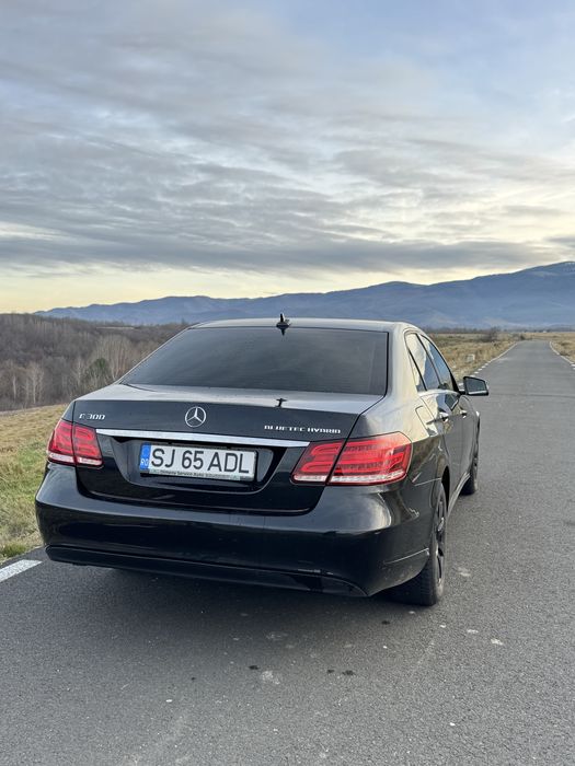 Mercedes benz E300 hybrid