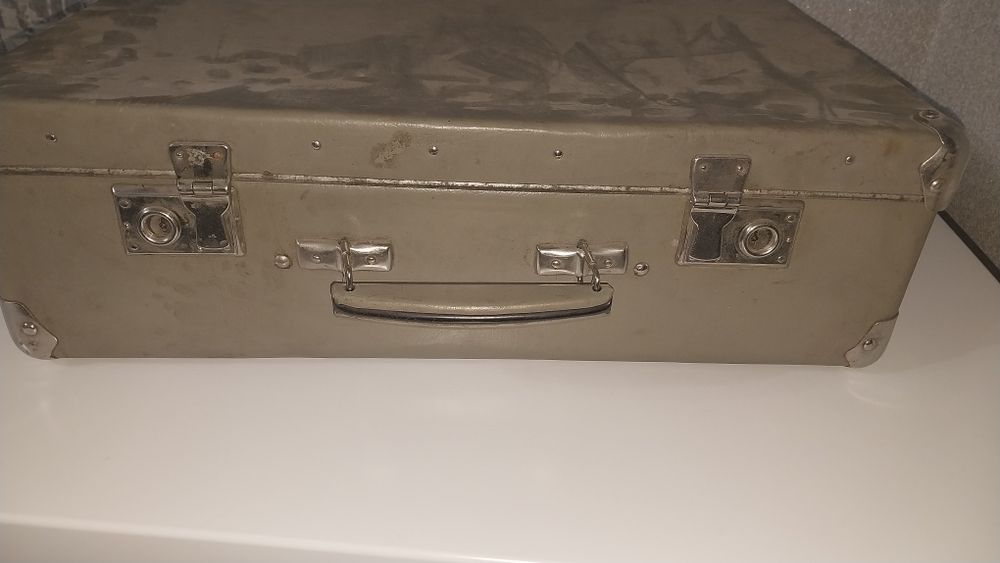 Чемодан советский