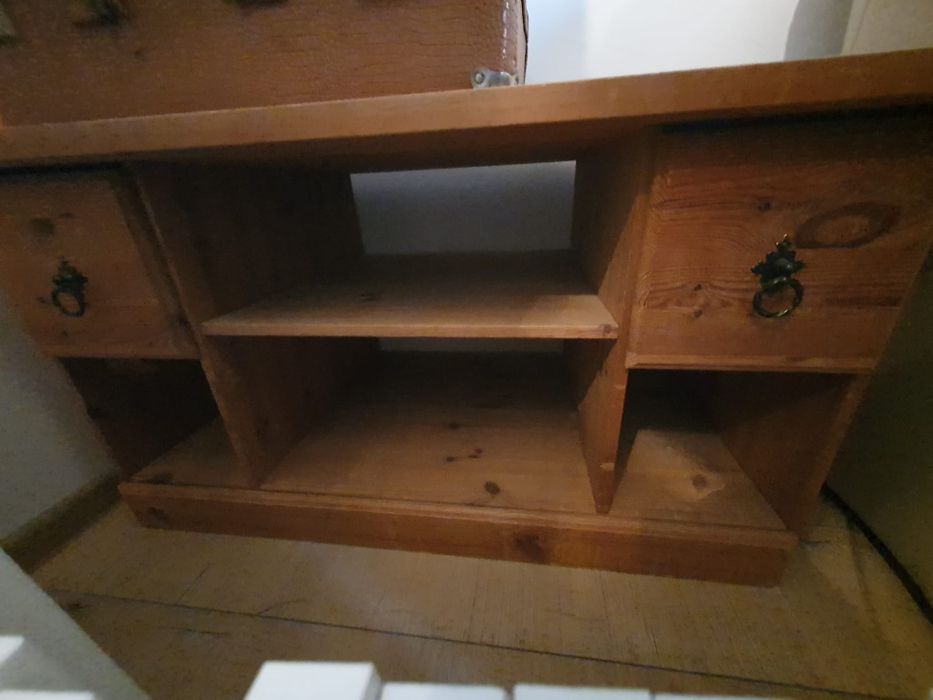 Set mobilier lemn natur ușor