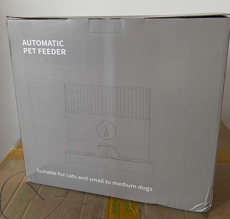 (Produs NOU) Hranitor automat pentru animale cu functie video