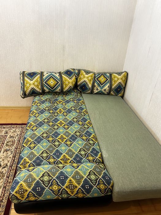 Диван раскладной в восточном стиле