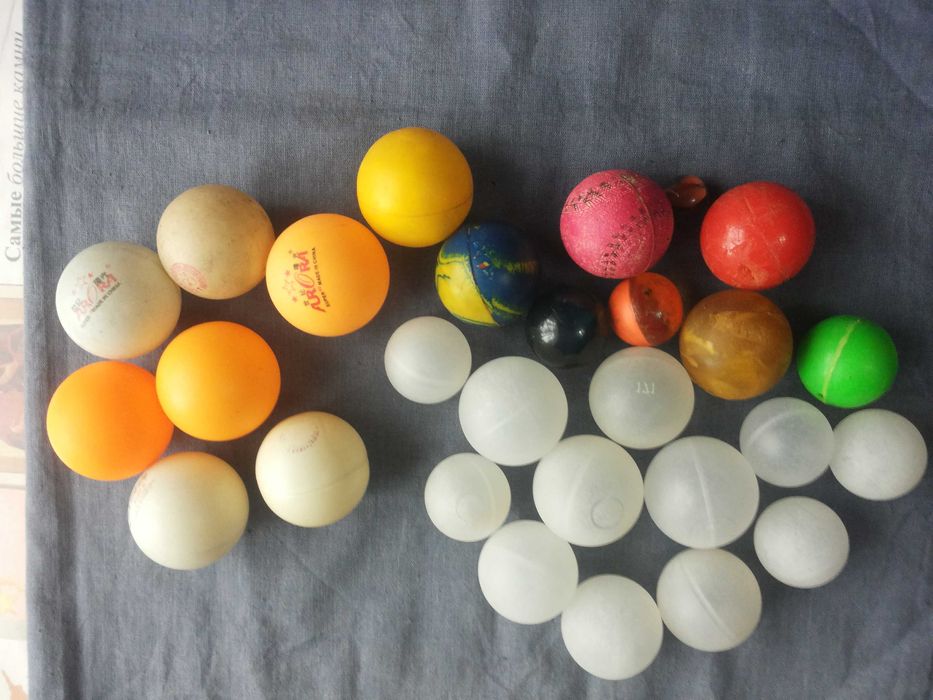 Теннисные шарики мячики