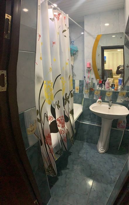 135000у.е Тинчлик метро 5 хона 110м2 Евро ремонт Баниквиский цпесплан