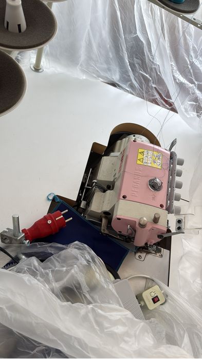 Masina de cusut surfilat industriala pegasusu 6 ate 2 ace