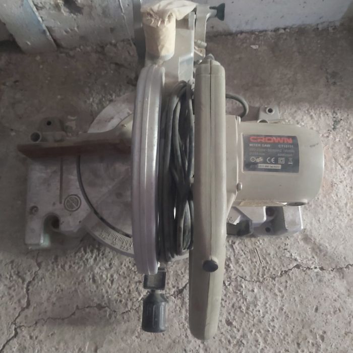 Торцовый пила инструмент