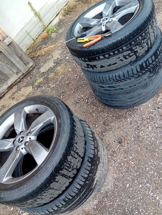 Продавам джанти с гуми 19 цола!