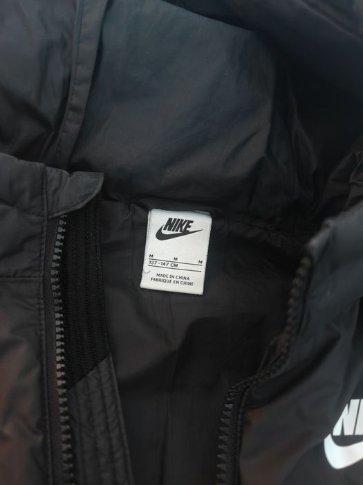 Geaca Nike               .