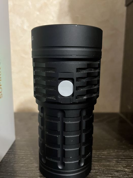 Супер яркий фонарь Sofirn Q8 Plus