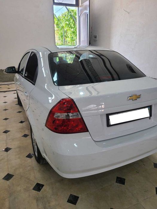 Nexia 3 avtomat Sotiladi