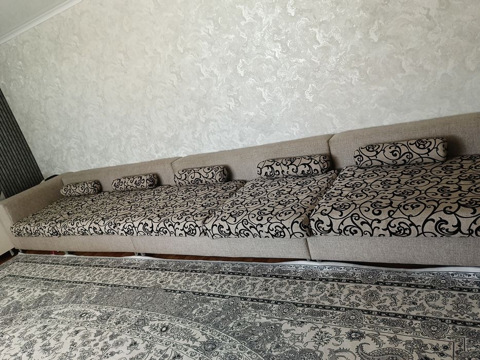 Диван продам срочно