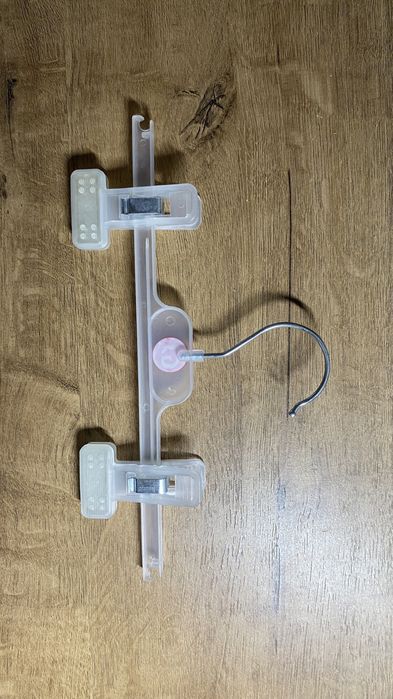 Продаю вешалки