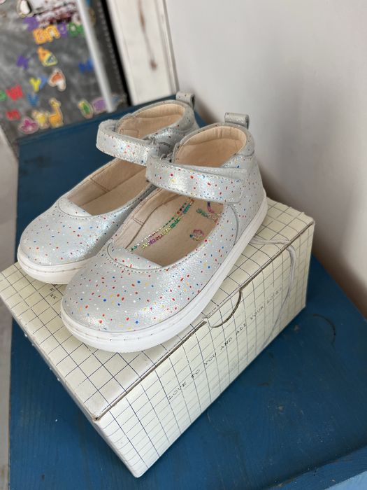 Обувки за момиченце 24 номер