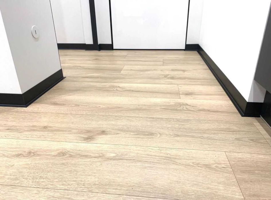 Теневые профили и плинтуса в Алматы | Профиль для парящего потолка