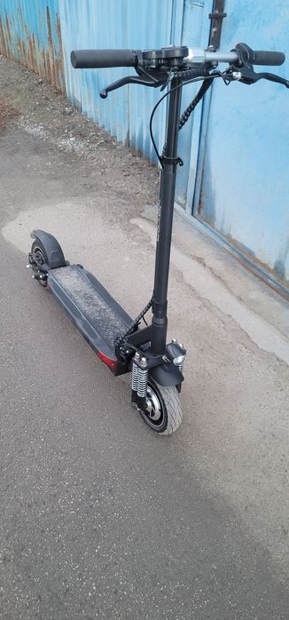 Продам электросамокат