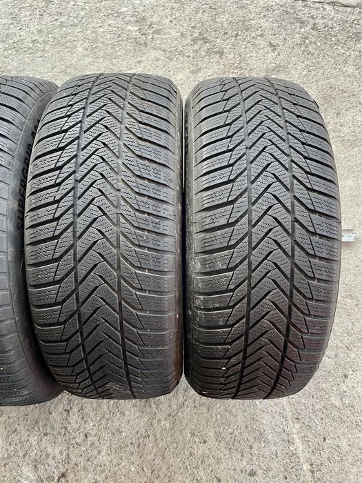 4 броя Зимни Гуми 215/55/17 ESA TECAR ДОТ: 2520