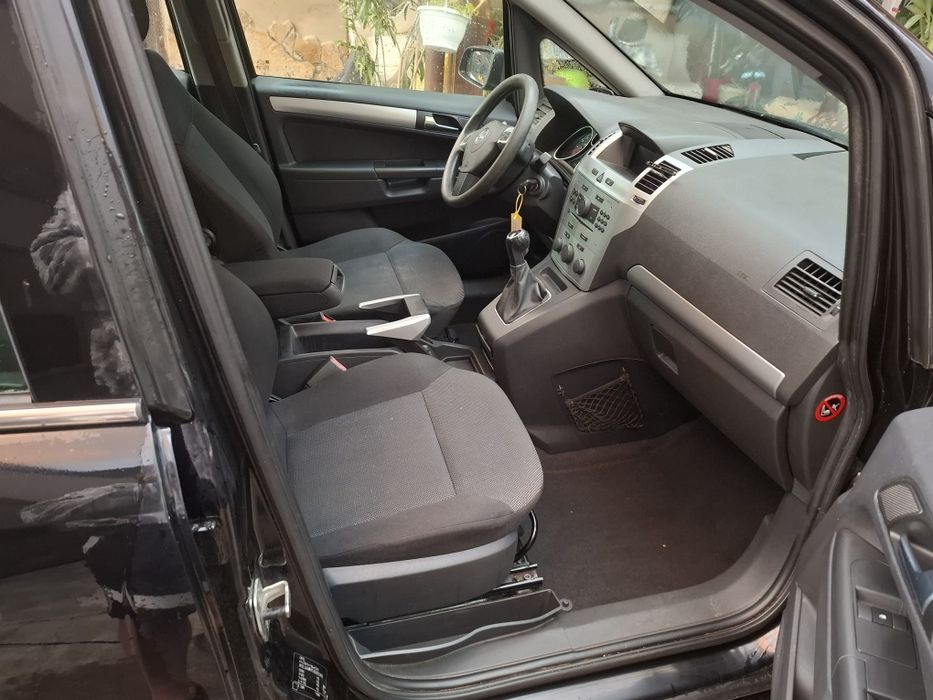 Opel Zafira B  Benzina 1.6 cu 7 locuri Jante