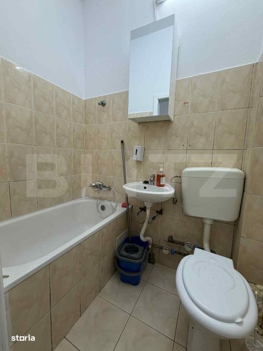 Garsoniera renovata, etaj 1, Iosia