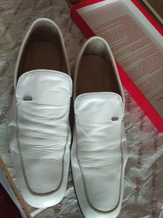 Мужская обувь, белого цвета от  CaLvin KLein,made in Italy.
