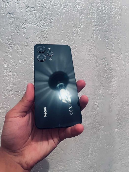 Redmi 12 б/у в хорошем состоянии