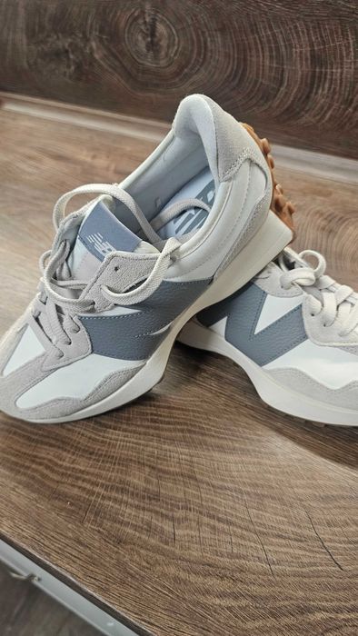 Чисто нови маратонки