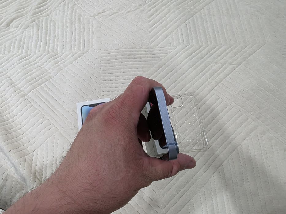 Продам Apple iPhone 14