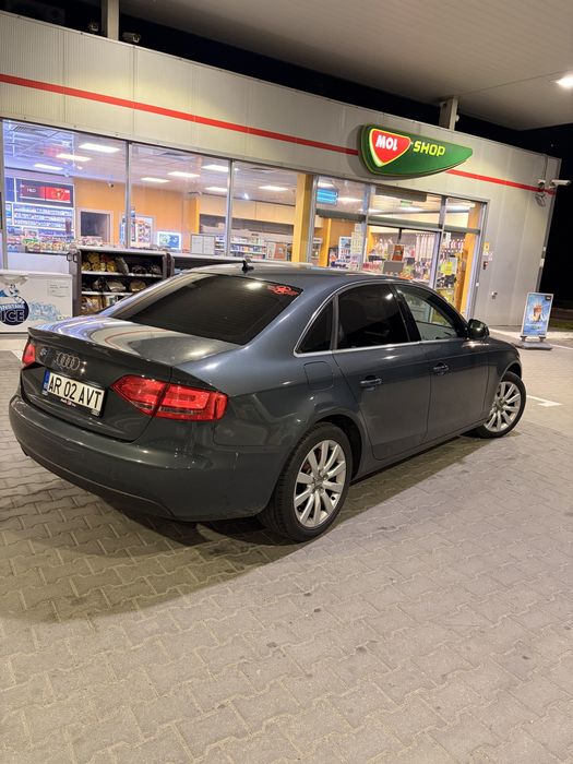 Vand sau schimb audi a4 B8