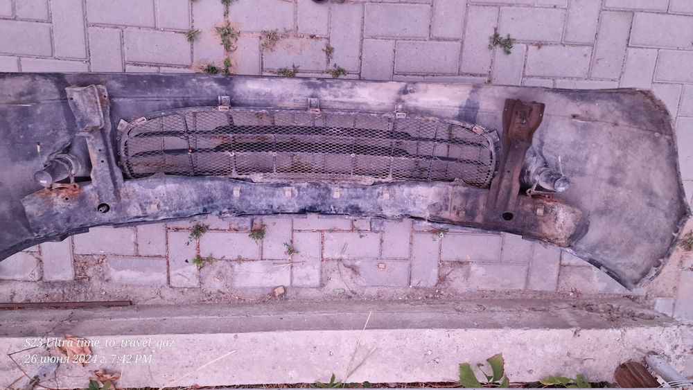 Бампер на делику булку дорестаил