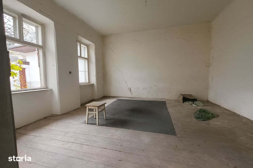 DE VÂNZARE — Două apartamente în zonă ultracentrală