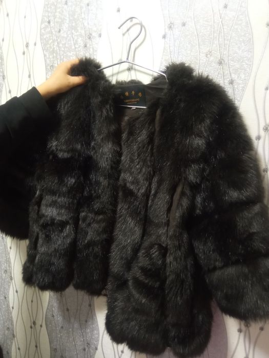 Короткая шуба М размер