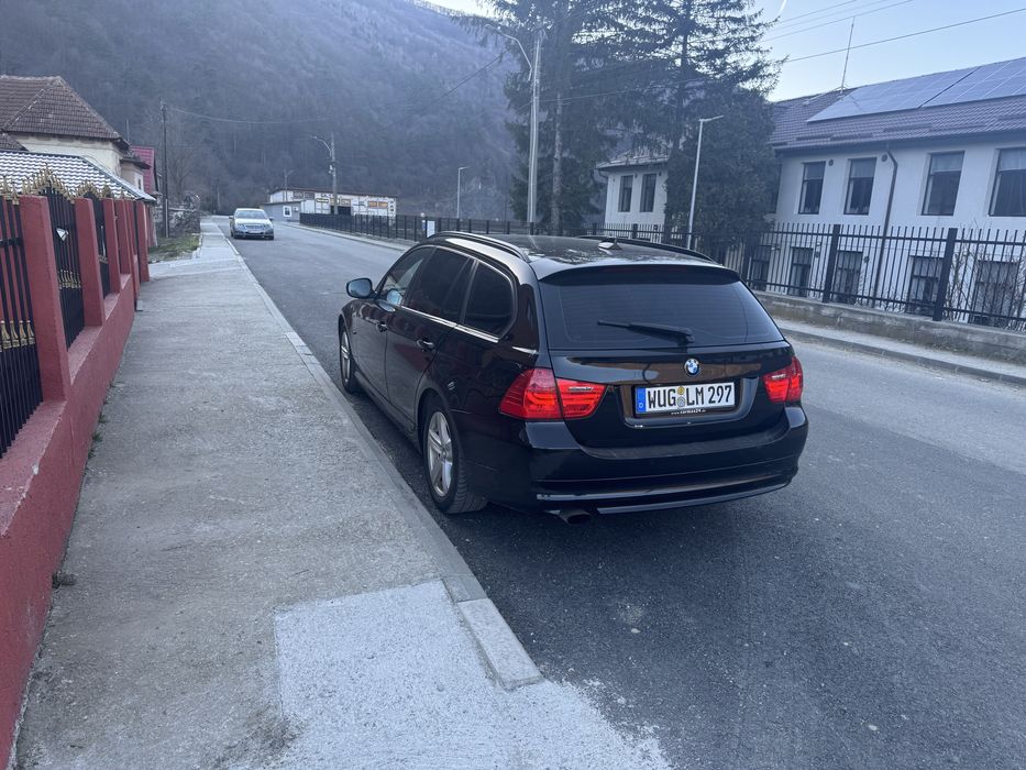 Bmw ser 318 d  143 cai euro 5 anul 2012 /6