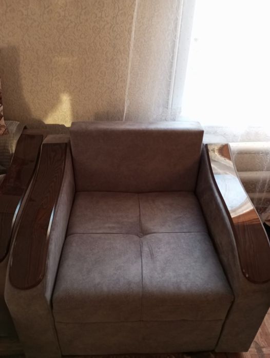 Продам  кресло-кровать.