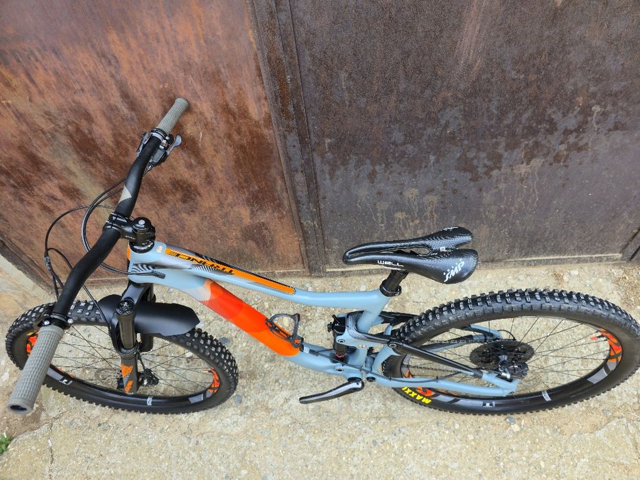 Карбонов Giant Trance 27.5 M Rockshox  Revelation 1x11 SLX Перфектно състояние