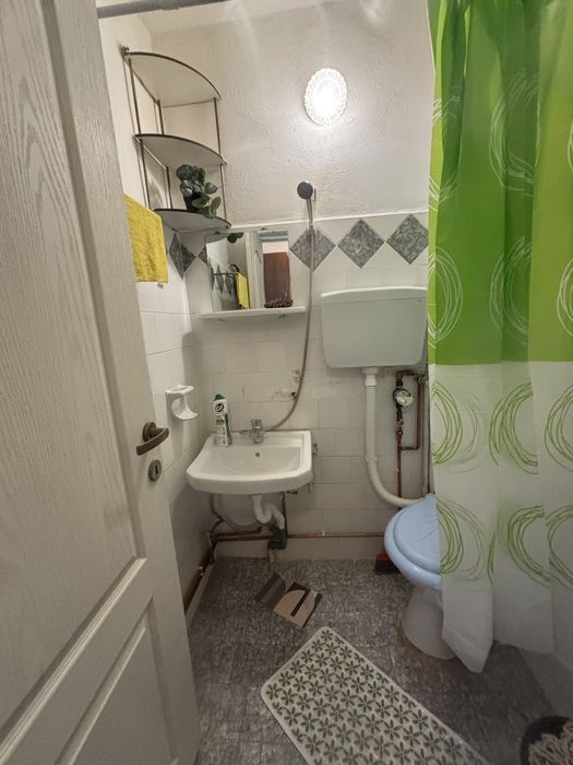 Garsoniera de vanzare