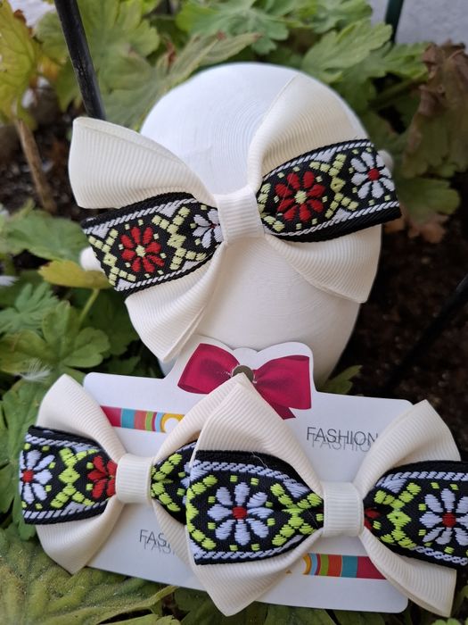 Аксесоари за коса с български шевици