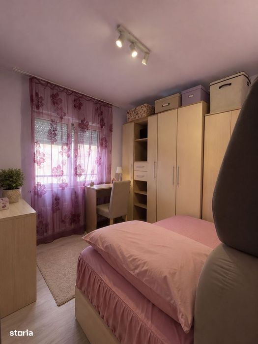 Apartament 3 camere,  decomandat, Zona Dacia