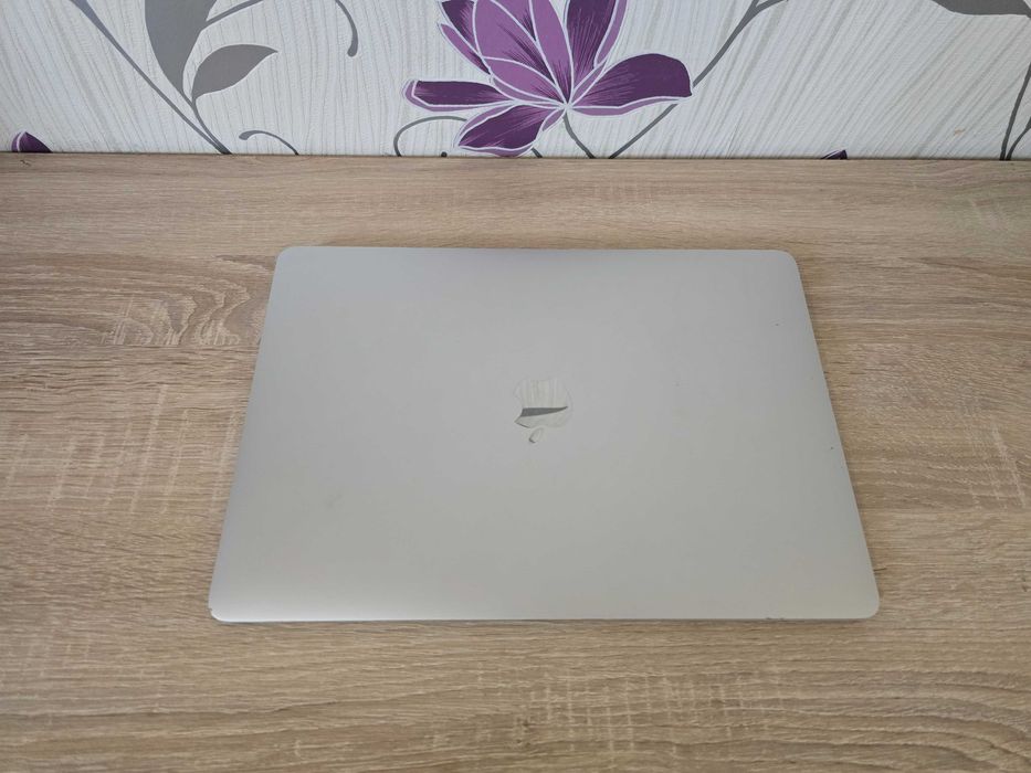 Apple MacBook Air 13 A1932 EMC-3184  (Thunderbolt 3/USB-C)