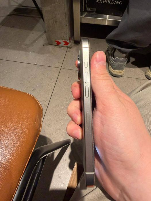 iPhone 16 pro 256gb 91akb